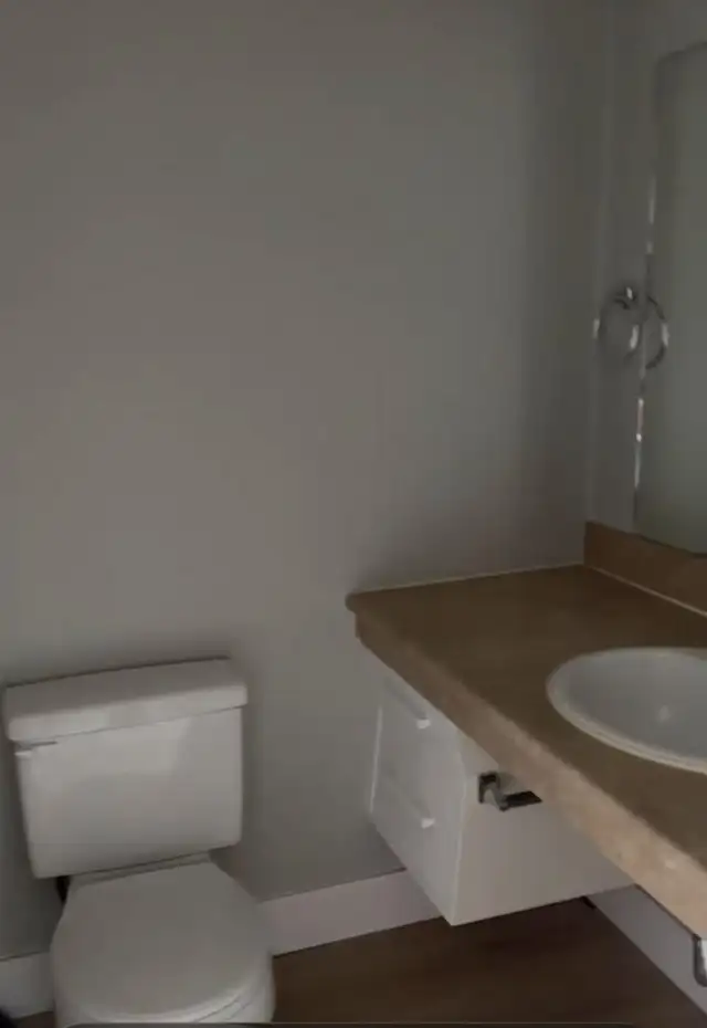 1 Bed 1 Bath Apartment Pioneer Villa complex - Photo 14