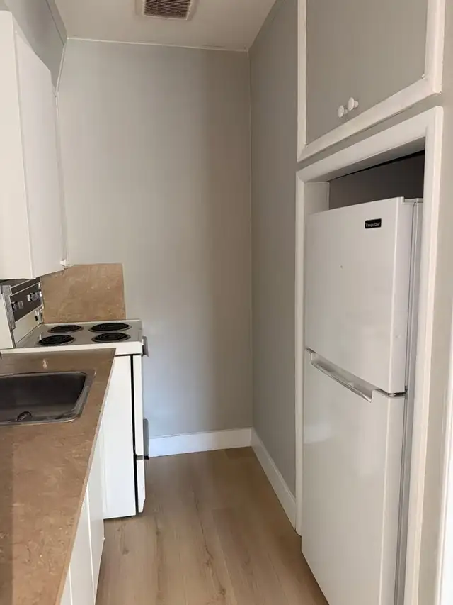 1 Bed 1 Bath Apartment Pioneer Villa complex - Photo 16