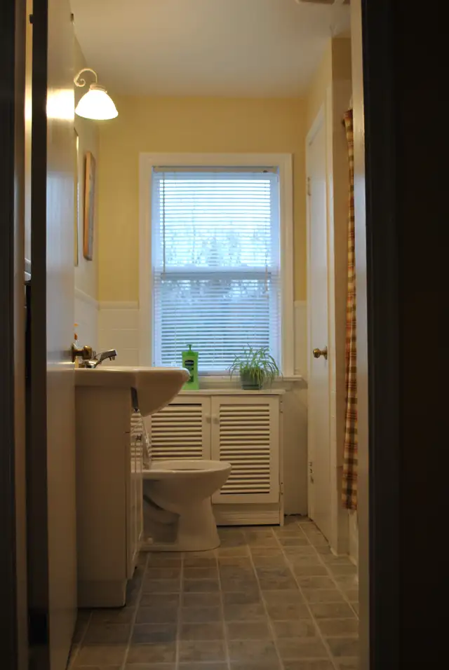 Antigonish. Duplex. 2.5 bdrms. June 1. No Smokers. Dog OK. - Photo 9