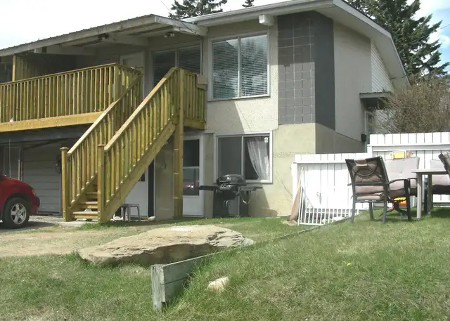 Close In NW All Incl Share Home - Photo 2