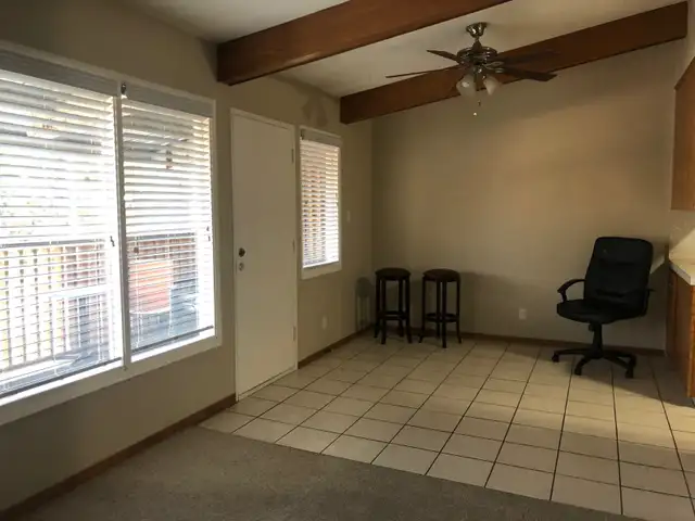 Close In NW All Incl Share Home - Photo 8