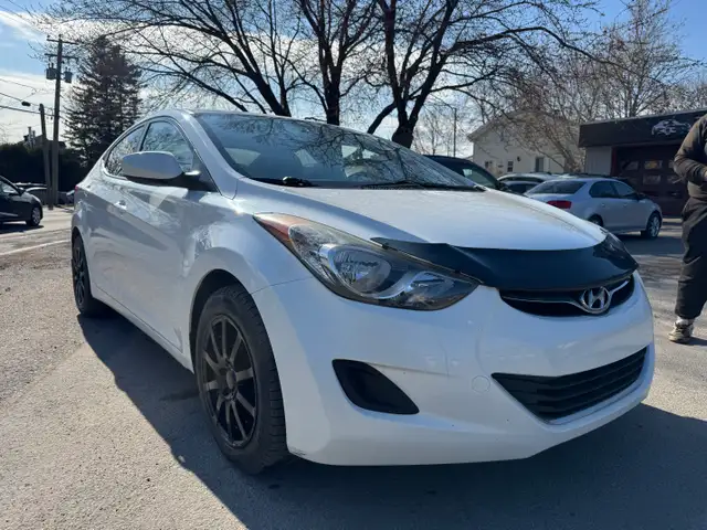 2012 Hyundai Elantra GL - Photo 2