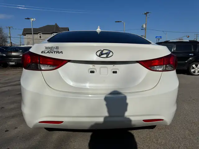 2012 Hyundai Elantra GL - Photo 5