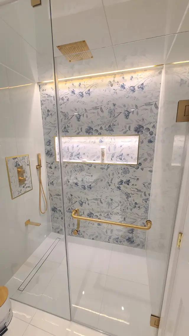 Bath - Reno - Luxury - Photo 8