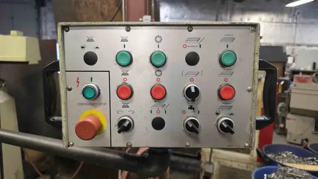 2012 First LC-20VHS Vertical & Horizontal Mill - Photo 6