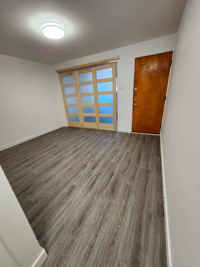 3-1/2 à louer dans Petite-Patrie - Photo 3