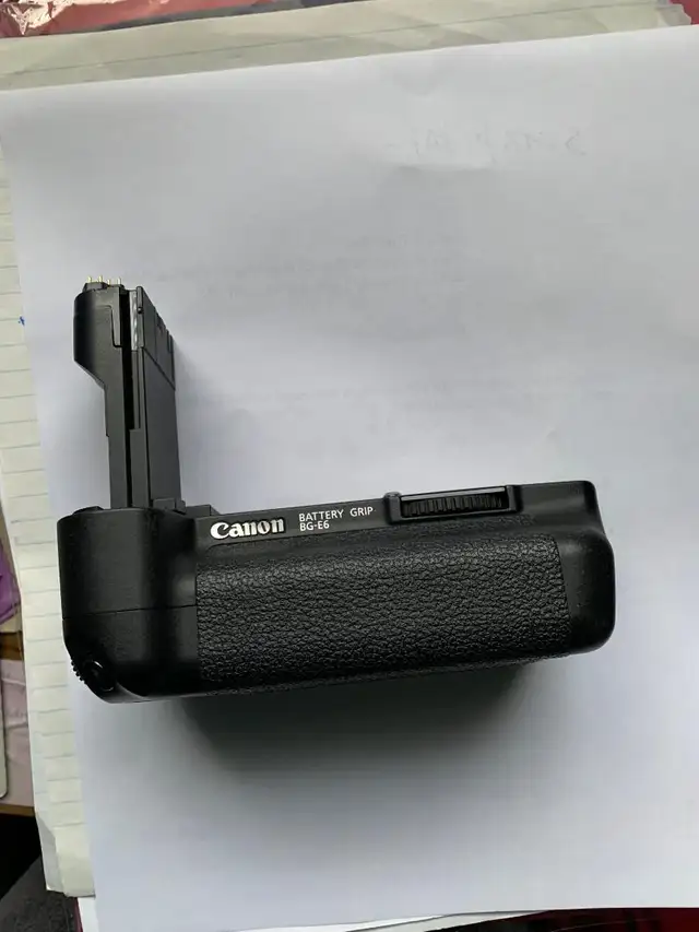 Canon Battery Grip BG-6 - Photo 2