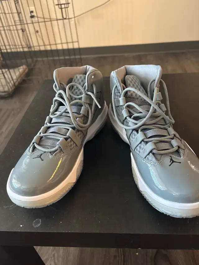 Jordan’s size 9 men’s real Jordan’s not fake authentic - Photo 2