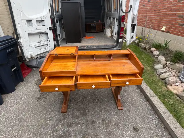 Free delivery antique Wooden Desk with Drawers - Photo 7
