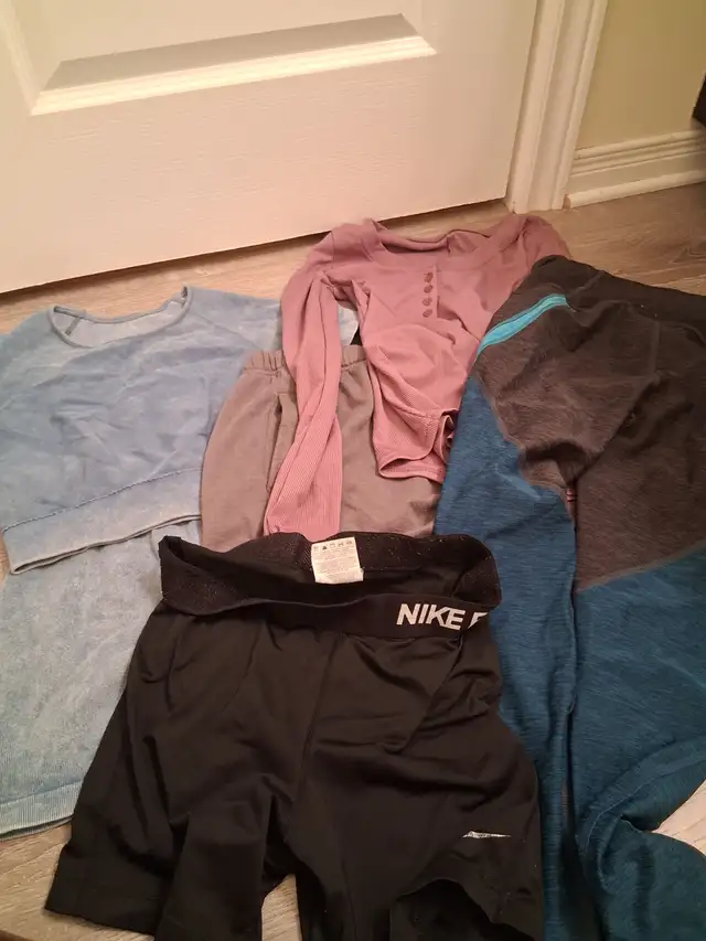 Workout clothes set