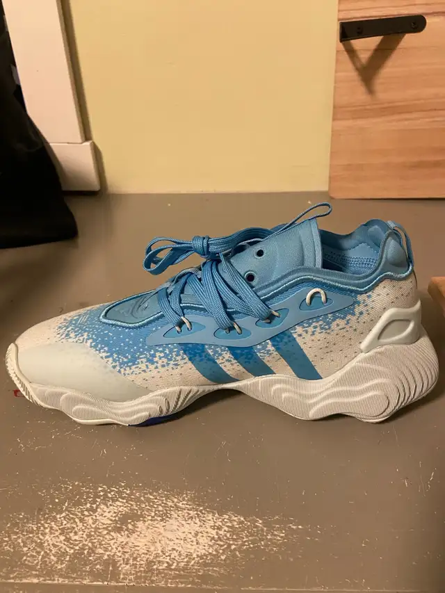 Trey Young 3s - Photo 4