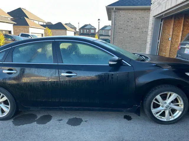 Nissan Altima - Photo 2