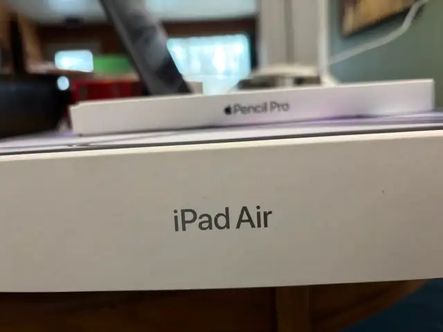 Like-New iPad Air and access - Photo 3