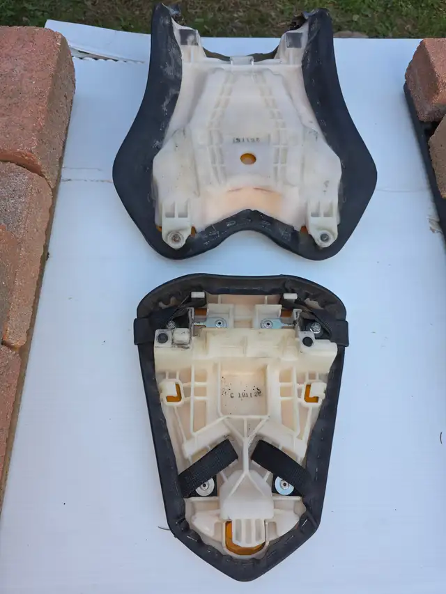 2007-2008 Yamaha R1 Front Riders And Rear Passanger Seat - Photo 3