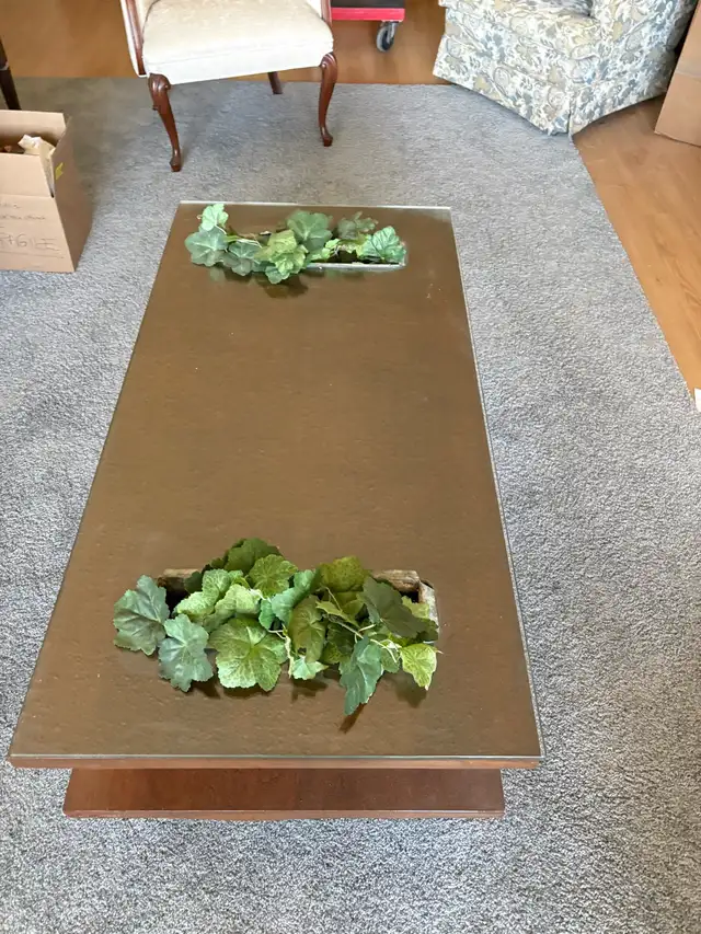 Free delivery used Rectangular Coffee Table with Glass Top - Photo 2