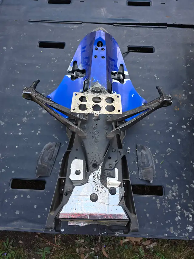 2007 Yamaha R1 4C8-21190-00-00REAR SUB FRAME COMPLETE As In Pic