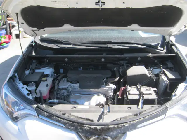 AUCTION - 2018 TOYOTA RAV4 LE - ONLINE - SATURDAY, APR 25 - 8 AM - Photo 9