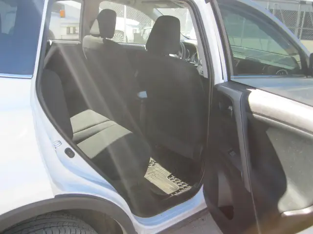 AUCTION - 2018 TOYOTA RAV4 LE - ONLINE - SATURDAY, APR 25 - 8 AM - Photo 13