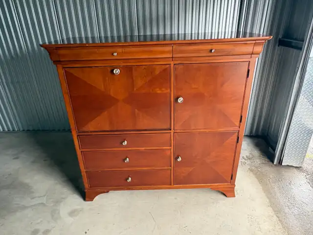 Free delivery used Liz Claiborne Home Wood Cabinet with Drawers - Photo 2