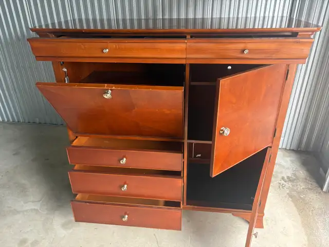 Free delivery used Liz Claiborne Home Wood Cabinet with Drawers - Photo 5