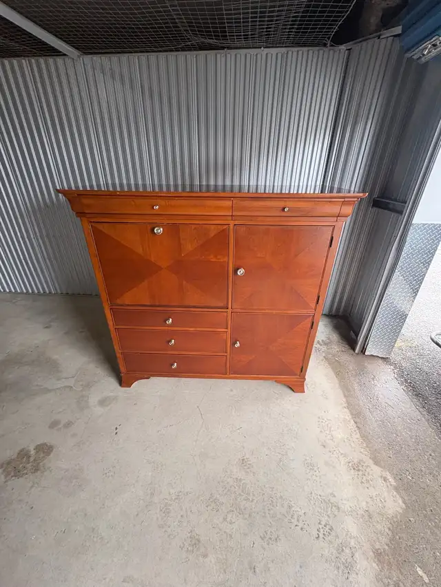 Free delivery used Liz Claiborne Home Wood Cabinet with Drawers - Photo 6