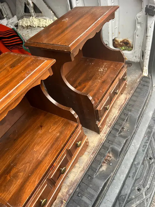 Free delivery used Pair of Wooden End Tables with Drawers - Photo 4