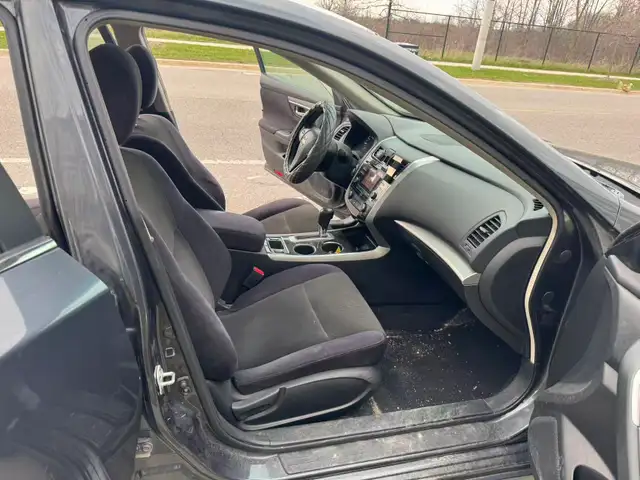 2013 Nissan Altima SV - Photo 10