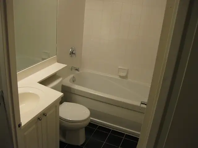 Condo Studio for rent - Photo 6