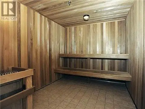 Condo Studio for rent - Photo 8