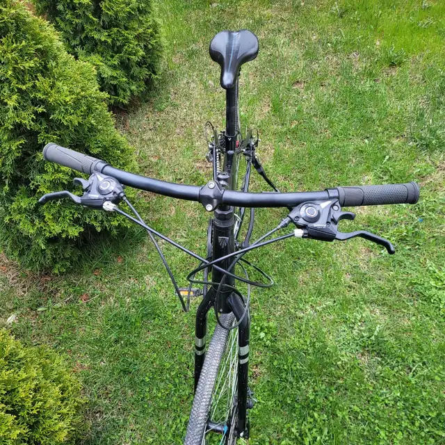 Trek Verve 1 Hybrid bike With Disc Brakes - Photo 9