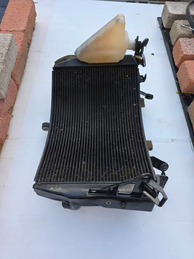 2007 Yamaha R1 4C8-12461-00-00RADIATOR ASSY Complete W 2 Fans - Photo 7