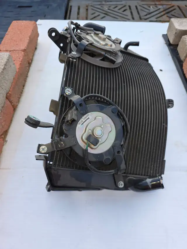 2007 Yamaha R1 4C8-12461-00-00RADIATOR ASSY Complete W 2 Fans - Photo 9