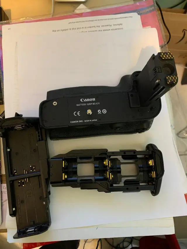 Canon Battery Grip BG-E11 (Canon EOS 5D MK3 & others - Photo 4