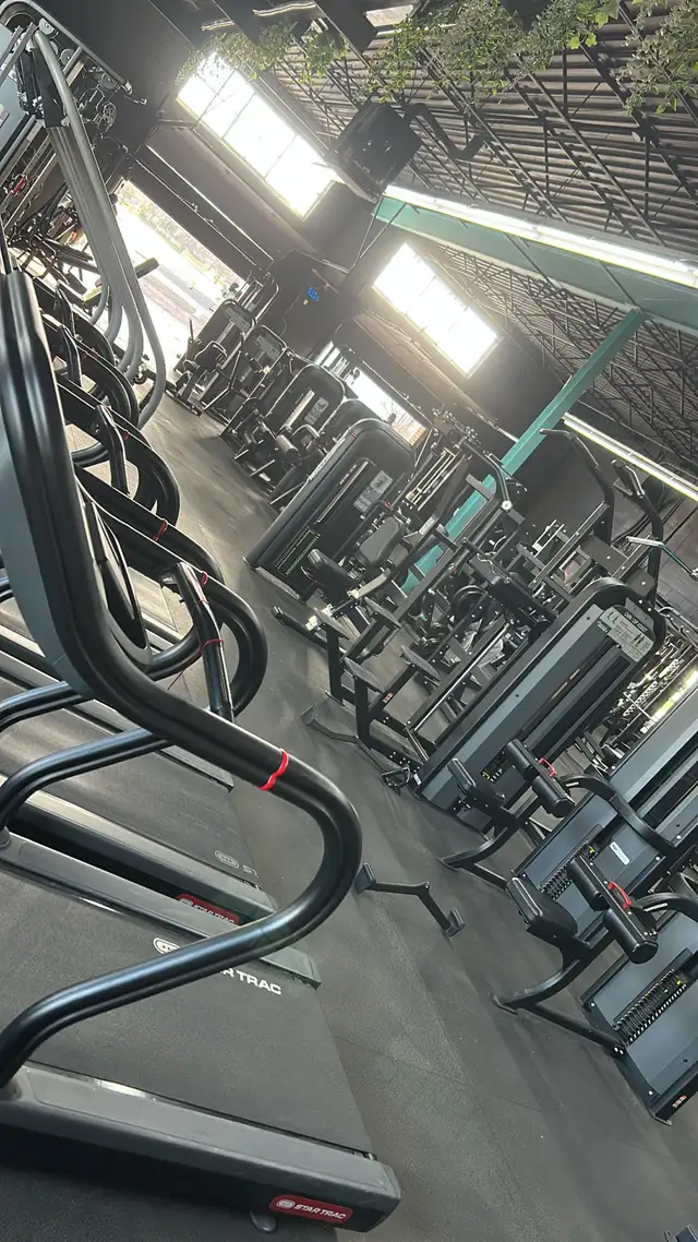 10 One Hour Personal Training Sessions Free Consultation & Work - Photo 4