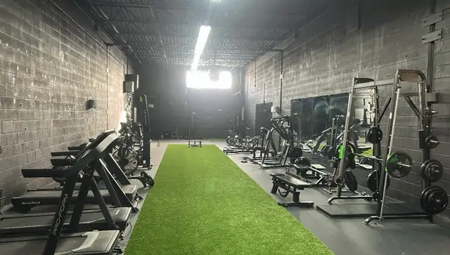 10 One Hour Personal Training Sessions Free Consultation & Work - Photo 8