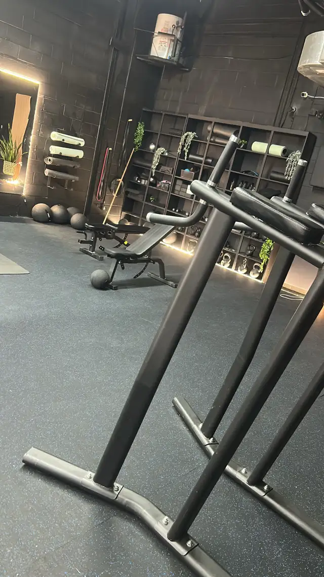 10 One Hour Personal Training Sessions Free Consultation & Work - Photo 9