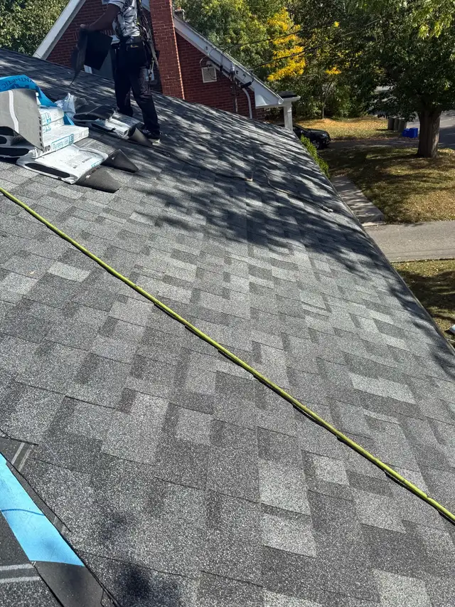 metal and asphalt roofing labour and installer. - Photo 4
