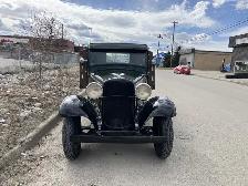 1932 all-steel Ford BB One-Tonne Flatbed - Exceptional Condition - Photo 9