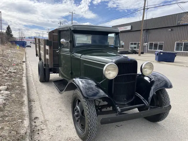 1932 all-steel Ford BB One-Tonne Flatbed - Exceptional Condition - Photo 10