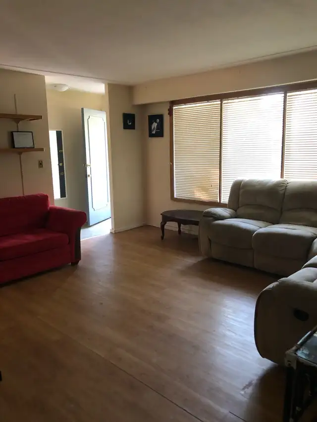 Waterloo off campus housing - Photo 2