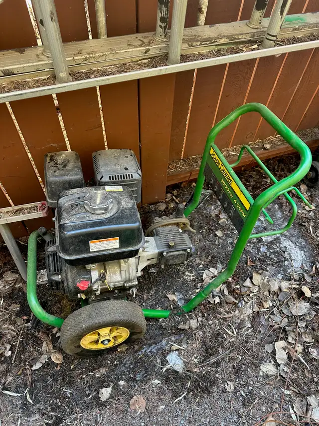 John Deer Pressure Washer
