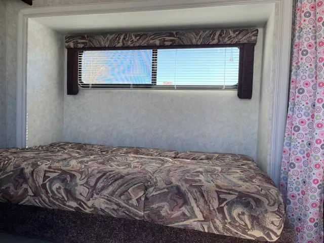 Travel Trailer - Photo 6