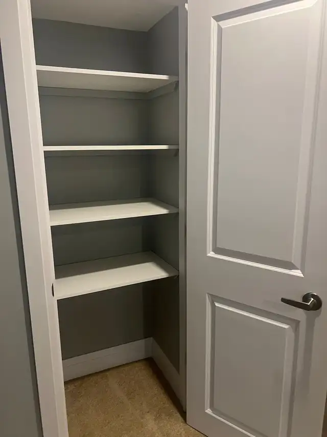 basement for rent - Photo 5