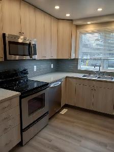 2 Bed, 1 Bath Main floor Bungalow