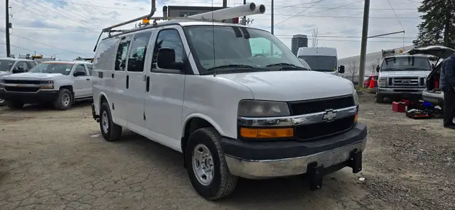 2009 Chevrolet Express Cargo Van - Cummins Generator - shelving - Photo 3