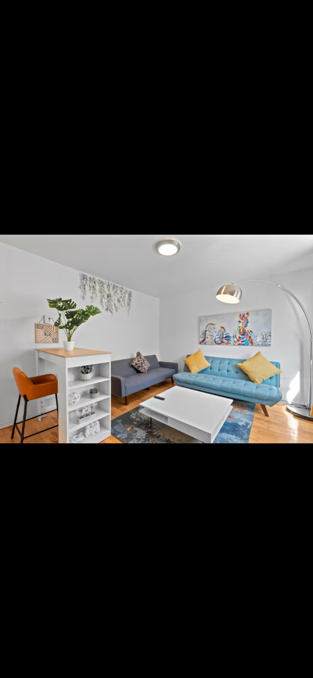 3 bedrooms furnished next to Metro Lionel-Groulx DT and Atwater - Photo 2