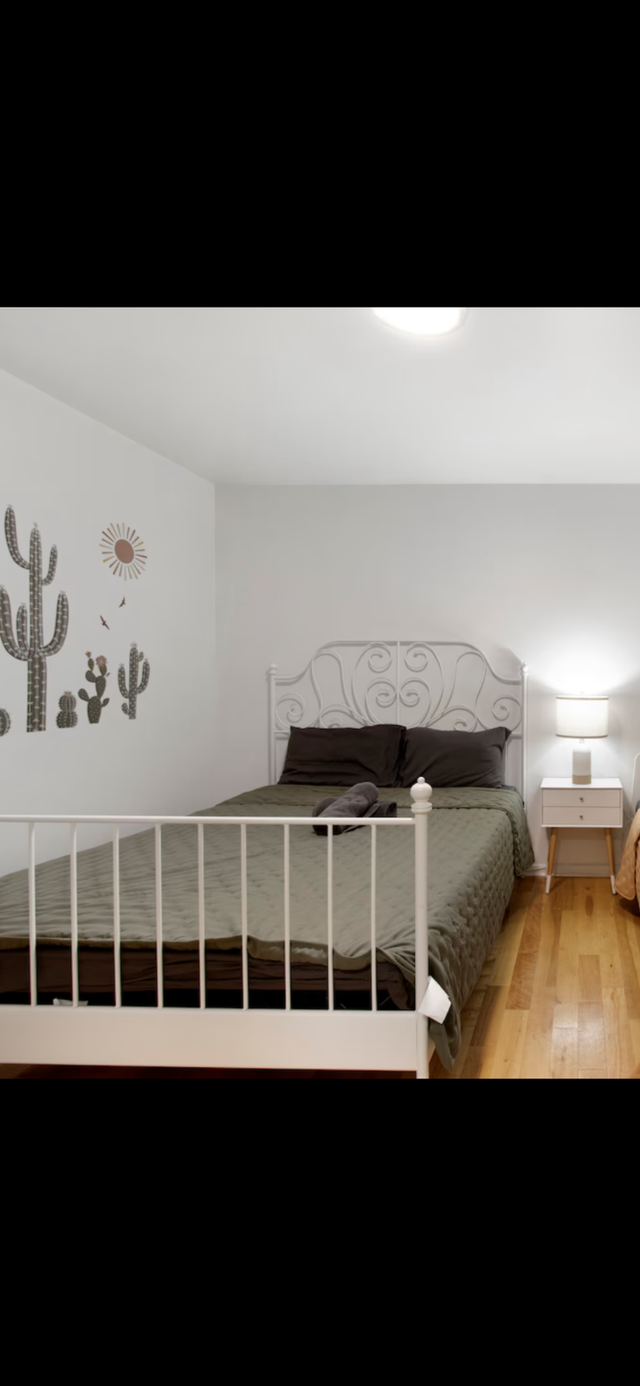 3 bedrooms furnished next to Metro Lionel-Groulx DT and Atwater - Photo 5