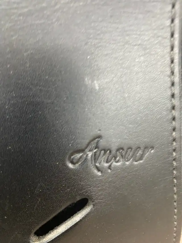 15.5" Ansur treeless dressage saddle - Photo 3