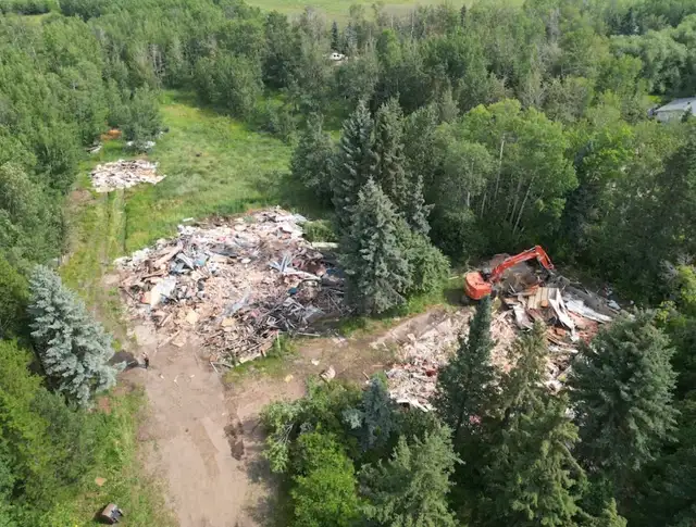 Talented Excavator Operator for Hire - Photo 5