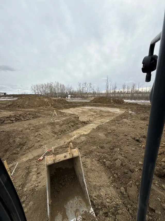 Talented Excavator Operator for Hire - Photo 6